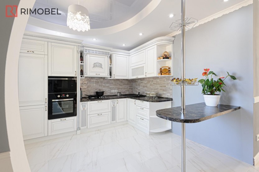 Белая кухня в классическом стиле Классические кухни mobila