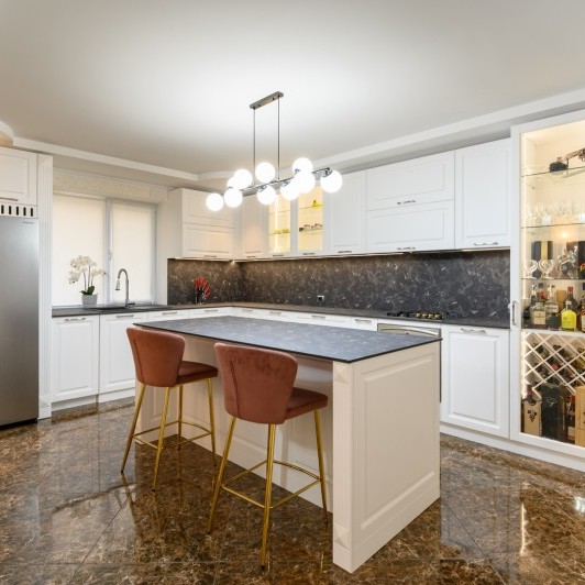 Кухня неоклассическая, мун. Кишинев, Чореску, ул. Приетения, 39 MOD466 Кухни неоклассика la comanda