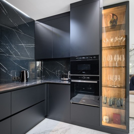 Кухня современная, г. Окница, улица Киев, 14  Современные кухни la comanda chisinau