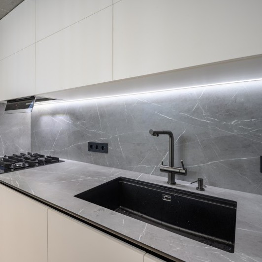 Кухня современная, г. Чимишлия, ул. Траяна, 12 Современные кухни la comanda