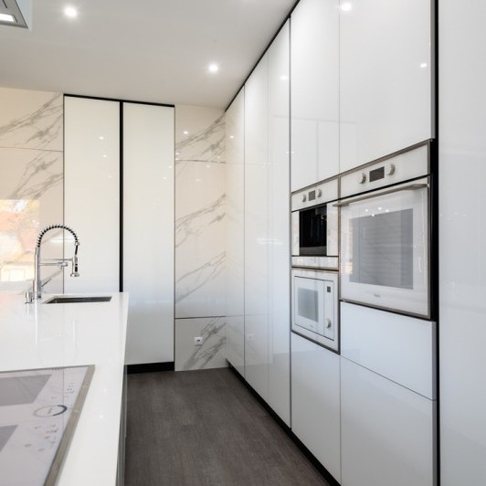 Кухня модерн, Сороки, улица Евгения Кока, 3 Современные кухни la comanda chisinau