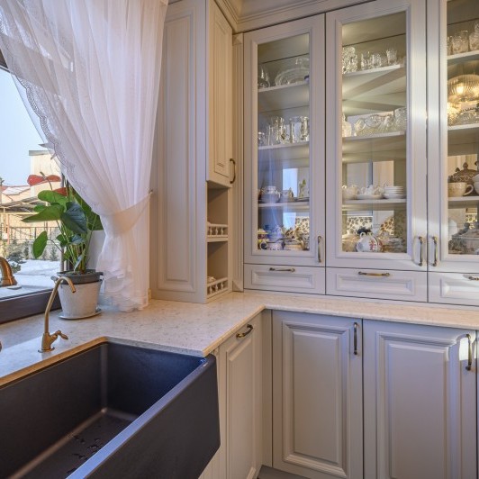 Кухня классическая, г. Сороки, ул. Буребиста, 26 Классические кухни mobila