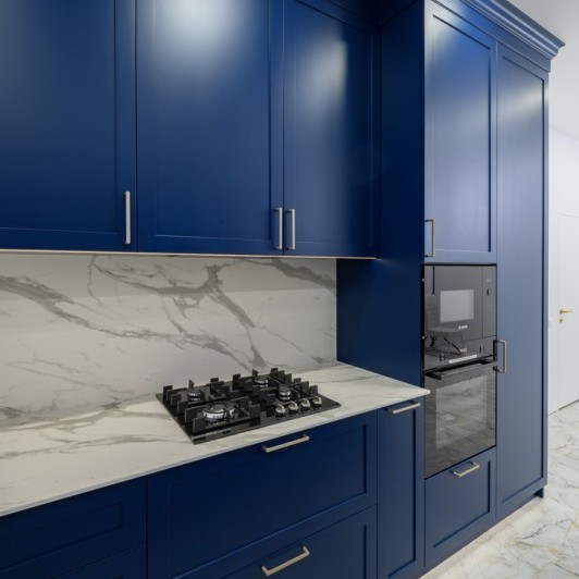 Кухня неоклассическая, г. Теленешты, ул. Николае Милеску Спэтарул, 3 Кухни неоклассика la comanda