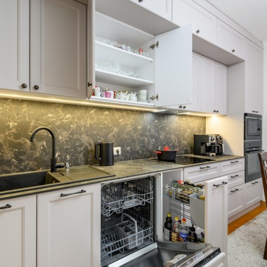 Bucătărie neoclasică, mun. Chișinău, Colonița, str. Fîntînilor, 18 Bucătării Neoclasice mobila