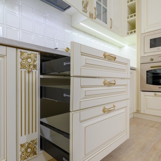 Bucătărie clasică, or. Ialoveni, str. Petre Ștefănucă, 12  Bucătării clasice la comanda chisinau