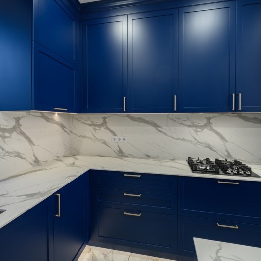 Кухня неоклассическая, г. Теленешты, ул. Николае Милеску Спэтарул, 3 Кухни неоклассика la comanda