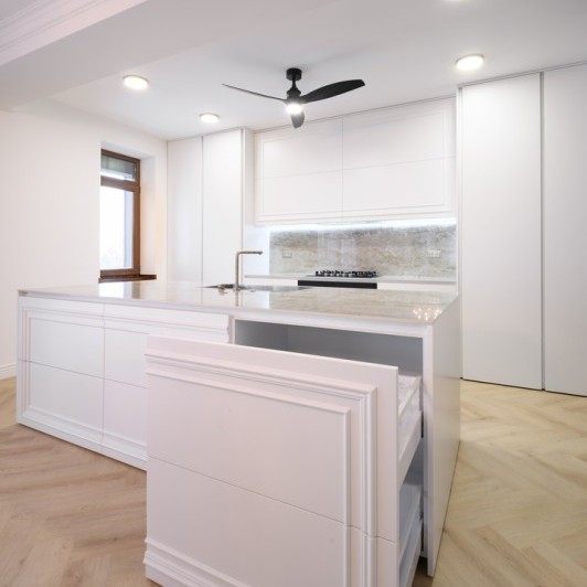 Кухня неоклассическая, мун. Кишинёв, село Бачой,  ул. Ливезилор, 3/1 Кухни неоклассика la comanda chisinau