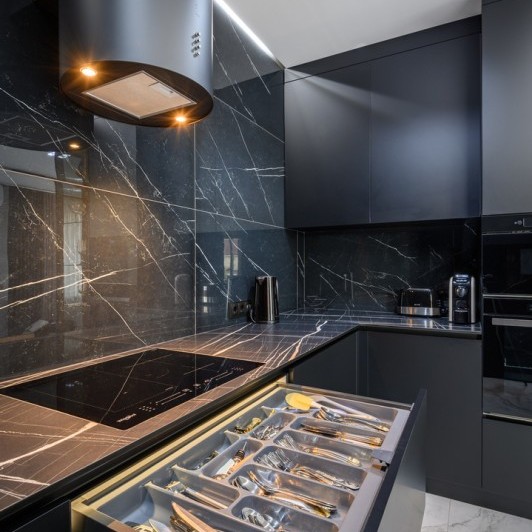 Кухня современная, г. Окница, улица Киев, 14  Современные кухни la comanda