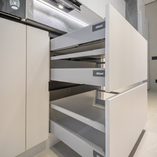 Кухня современная, г. Чимишлия, ул. Траяна, 12 Современные кухни la comanda chisinau