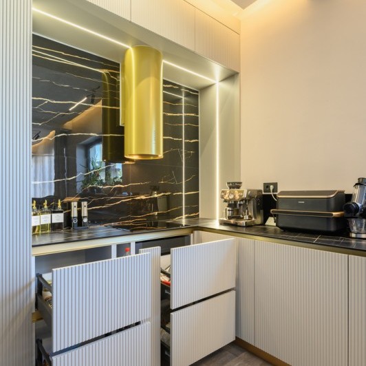 Bucătărie modernă, Edineț, str. Petru Rareș, 22 Bucătării moderne la comanda chisinau