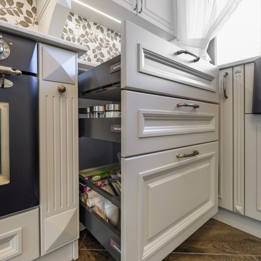 Кухня классическая, г. Сороки, ул. Буребиста, 26 Классические кухни la comanda