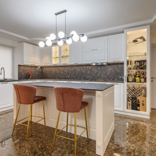 Кухня неоклассическая, мун. Кишинев, Чореску, ул. Приетения, 39 MOD466 Кухни неоклассика mobila